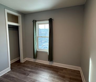 For Lease - 1072 Dundas Street Unit# 3, London East, Ontario - Photo 1