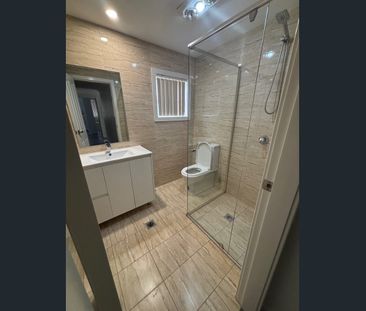 Cosy 3 Bedroom home - Close to Nepean Hospital - Photo 6