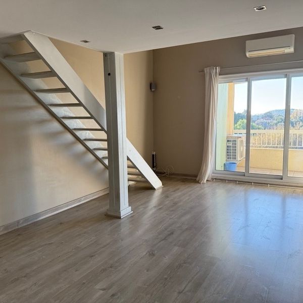 Location Appartement 4 pièces 65m² - Photo 1