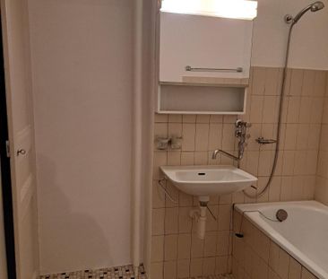 Rue Numa-Droz 98 Chaux de Fonds - Appart 3 p. 1er étage - Photo 3