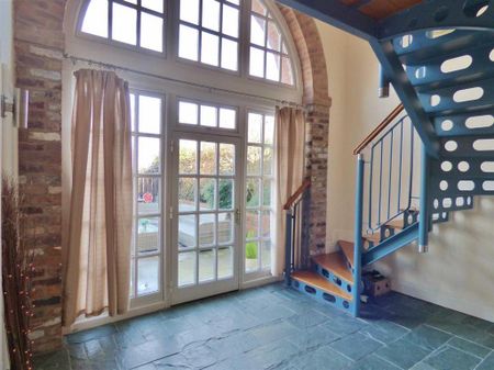 3 bedroom semi-detached house to rent - Photo 2