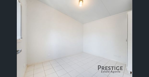 Spacious Family Residence! - Photo 1