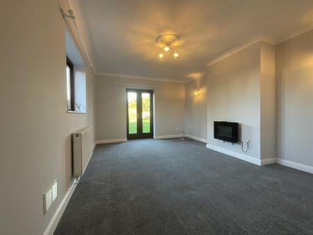 3 bedroom bungalow to rent - Photo 2