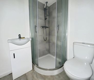 One-Bedroom House share - Photo 4