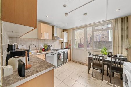 1 bedroom in a house share to rent - Photo 5