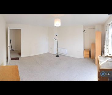 1 bedroom in a flat share to rent - Photo 5