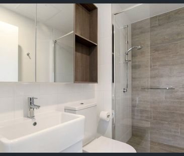 Modern Apartment Living in the Heart of Bundoora - Photo 3