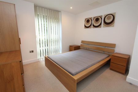 2 bedroom flat to rent - Photo 5