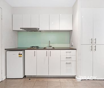 307A/8 Exploration Lane, Melbourne - Photo 2