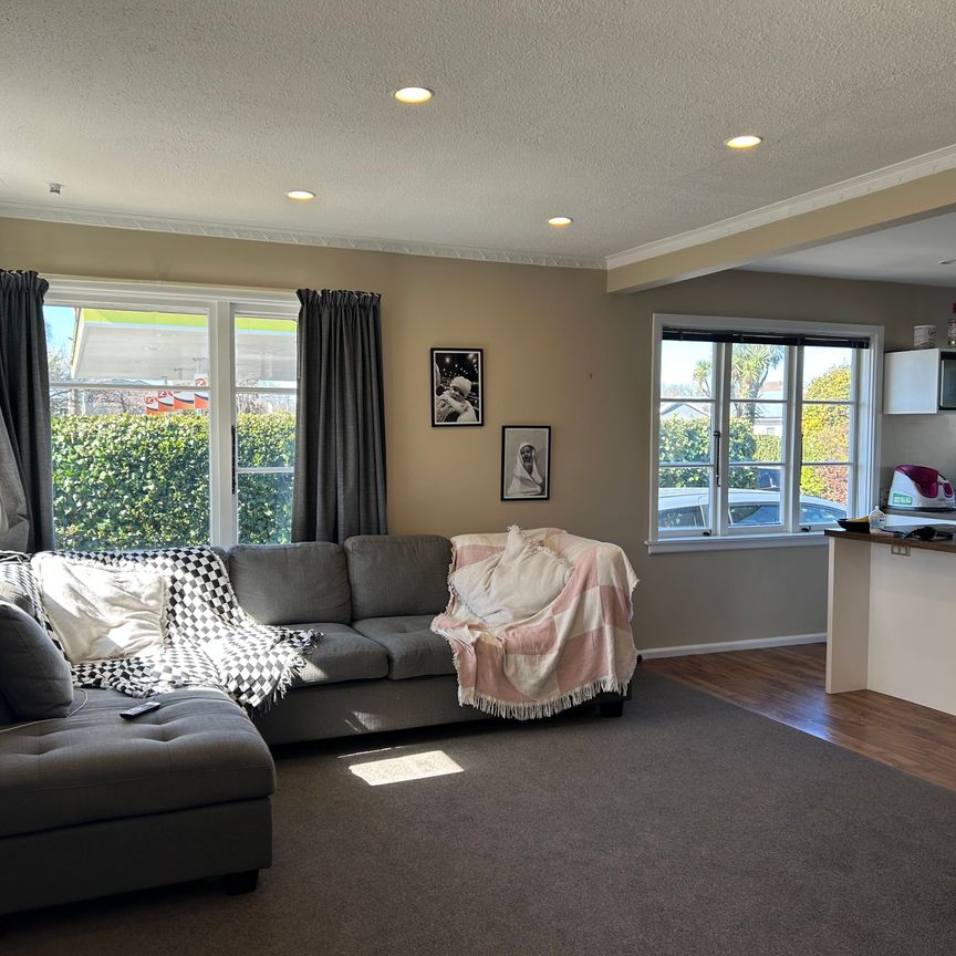 45 Strowan Rd - Front two bedroom unit and sunroom - Photo 1