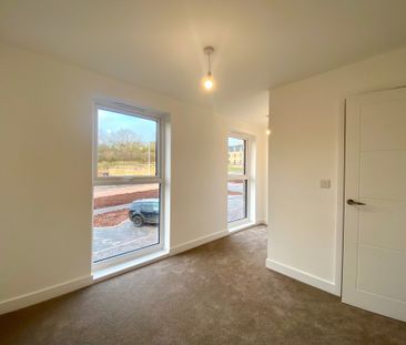 3 bed town house to rent in Granite Rise, Pinhoe, EX4 - Photo 5