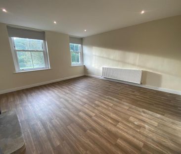 3 bedroom detached house to rent - Photo 3