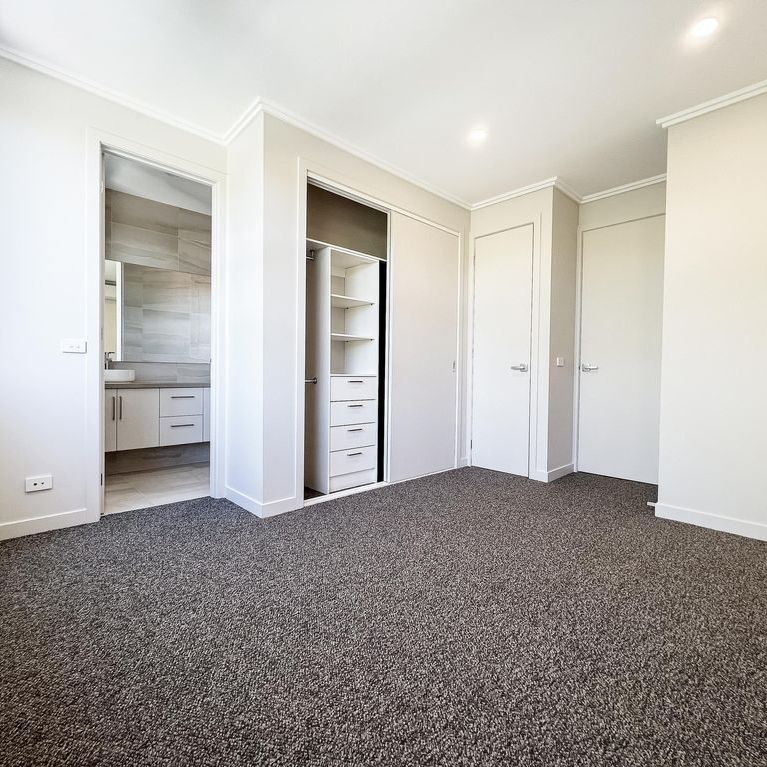 Brand new townhouse in Spotswood*OPEN FOR INSPECTION WEDNESDAY 22ND OF JAN AT 4PM - 4:15PM* - Photo 1