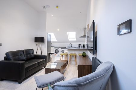6 bedroom house of multiple occupation to rent - Photo 5