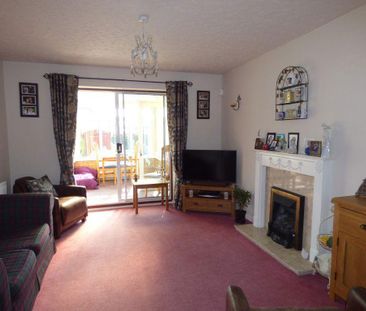 2 bedroom semi-detached house to rent - Photo 4