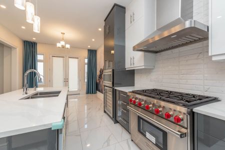 For Lease - 32 Planet Street, Richmond Hill, Ontario - Photo 2