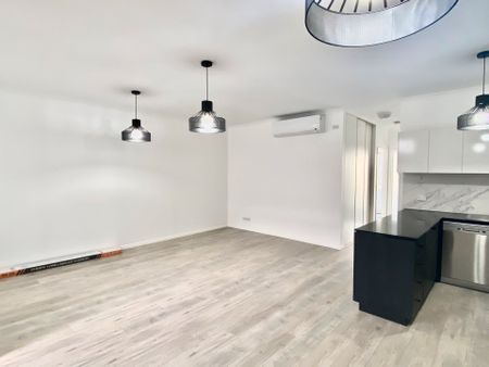 Living The High Life - POWER INCLUDED IN RENT! - Photo 4