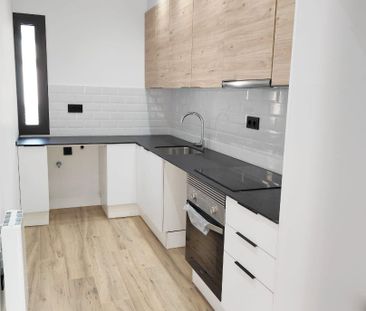 Piso de alquiler en Centre - Photo 1