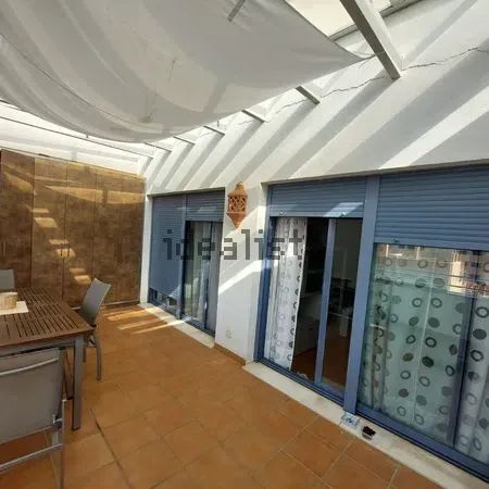 Alquiler de piso en Callejones del Perchel - Photo 1