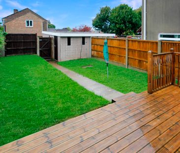 Queens Walk, Bristol, Gloucestershire, BS35 1SS - Photo 1