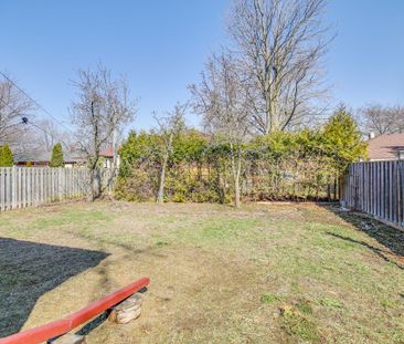 For Lease - 293 Labrador Drive Unit# B, Oshawa, Ontario - Photo 2