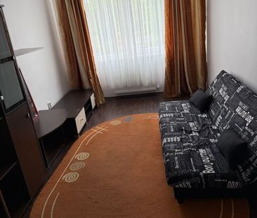 Caut coleg apartament nefumator - Fotografie 1
