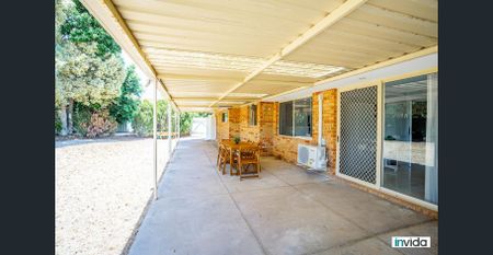 PRIVATE LOCKABLE ROOM WITH ENSUITE IN SHARED HOUSE AVAIL , UTILITIES, WIFI INCLUDED, FULLY FURNISHED AND GARAGE AVAIL - Photo 5