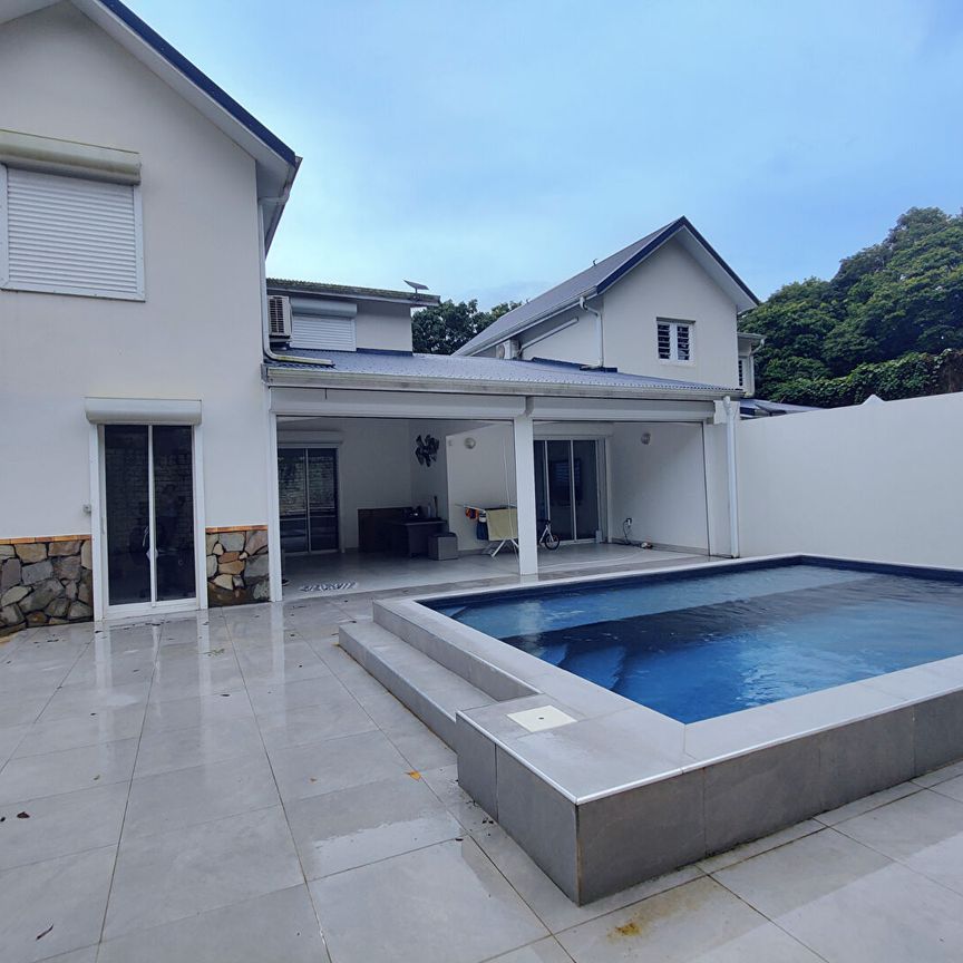 Location maison 4 pièces, 131.10m², Sainte-Luce - Photo 1