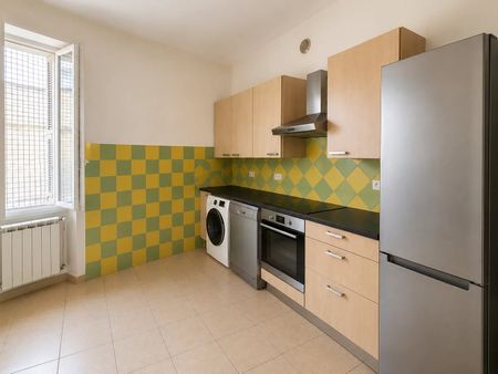 Location Appartement 2 pièces 47m² NICE 06000 - Photo 2