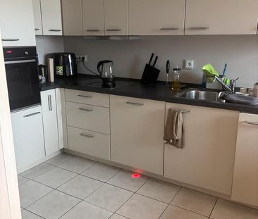 3-Zimmer Wohnung mit EBK & Balkon in Stuttgart Europaplatz - Photo 1