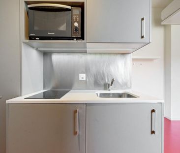 Pratique et meublé - bon TL CHF 300.00 offert ! - Photo 4
