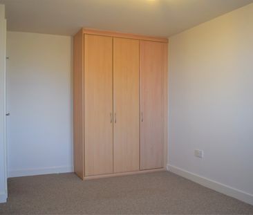2 Bed Flat, Jenner House, NG3 - Photo 2