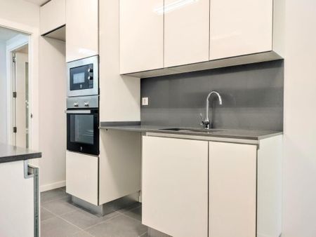 Luxury Apartment for rent in Mataró, Catalonia - Photo 2