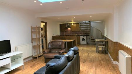 2 bedroom apartment to rent - Photo 4