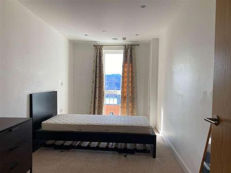 Lexington Apartments, Railway Terrace, Slough, SL2 - Photo 2