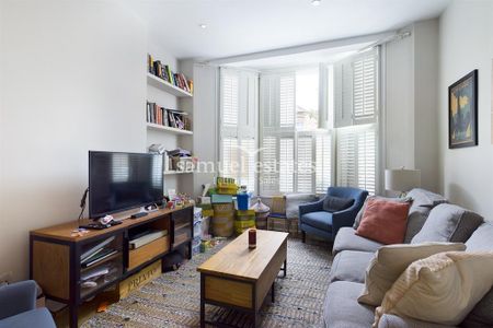 4 bedroom terraced house to rent - Photo 3