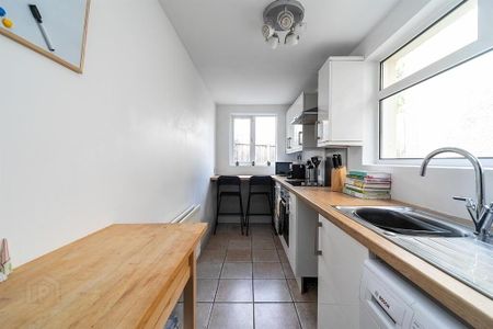 60 Sandhurst Gardens, Belfast, BT9 5AX - Photo 3