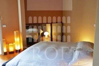 Attic-Piazza Navona: Short Stay. beautiful, fully furnished 1 Bedroom + Guest bed, 1 bath in period building with 2 large private terraces. Parquet floors, air conditioning, chef's kitchen, views, silent and bright. #2064