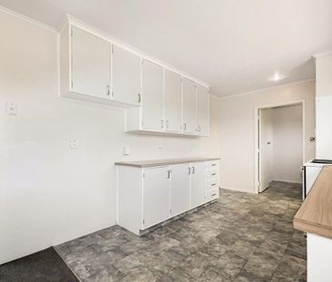 79 Stewart Dr, Newlands - Photo 4