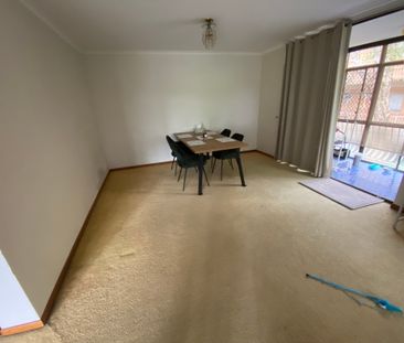 Greenslopes - Photo 1