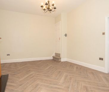 2 bedroom House To Let - Photo 3