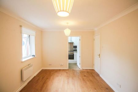 1 bedroom flat to rent - Photo 2