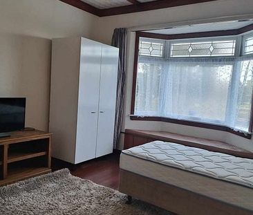 Home in Onehunga - Photo 3