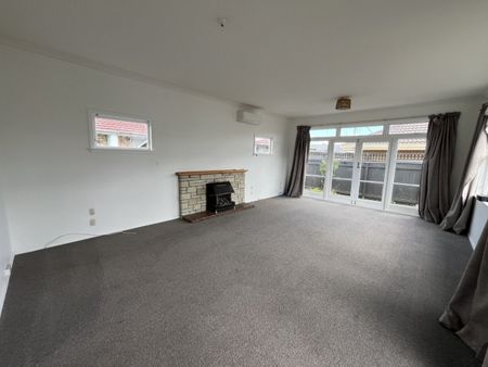 499 Ferguson Street, City Centre, Palmerston North - Photo 2