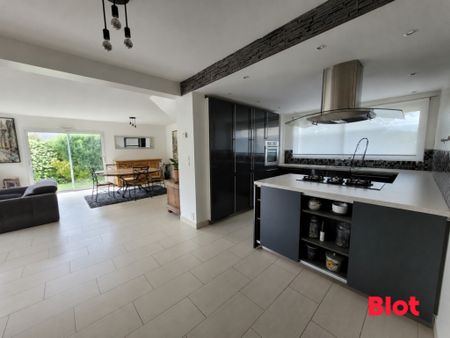 Location Maison 8 pièces 181m² GEVEZE 35850 - Photo 5