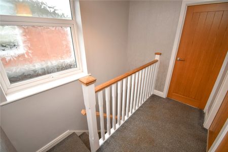 Knowle Close, Great Sutton, Ellesmere Port, Cheshire, CH66 4RB - Photo 3