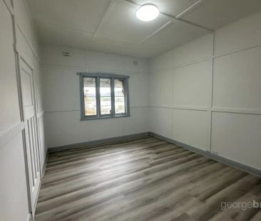 “Renovated Cottage!” - Photo 3