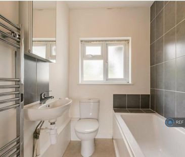 2 bedroom detached house to rent - Photo 4