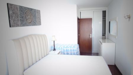 Apartamento T2 Totalmente Mobilado Cozinha Equipada Quinta do Marquês/ Oeiras - Photo 3