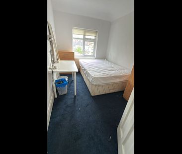 Room in a Shared House, Hendale Avenue, NW4 - Photo 3